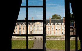 Le Domaine De Fleury - Pierres D'Histoire